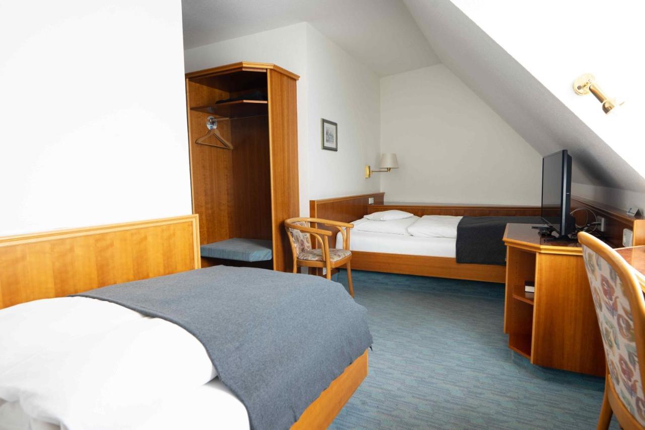 Garni Hotel Maselheimer Hof Bagian luar foto