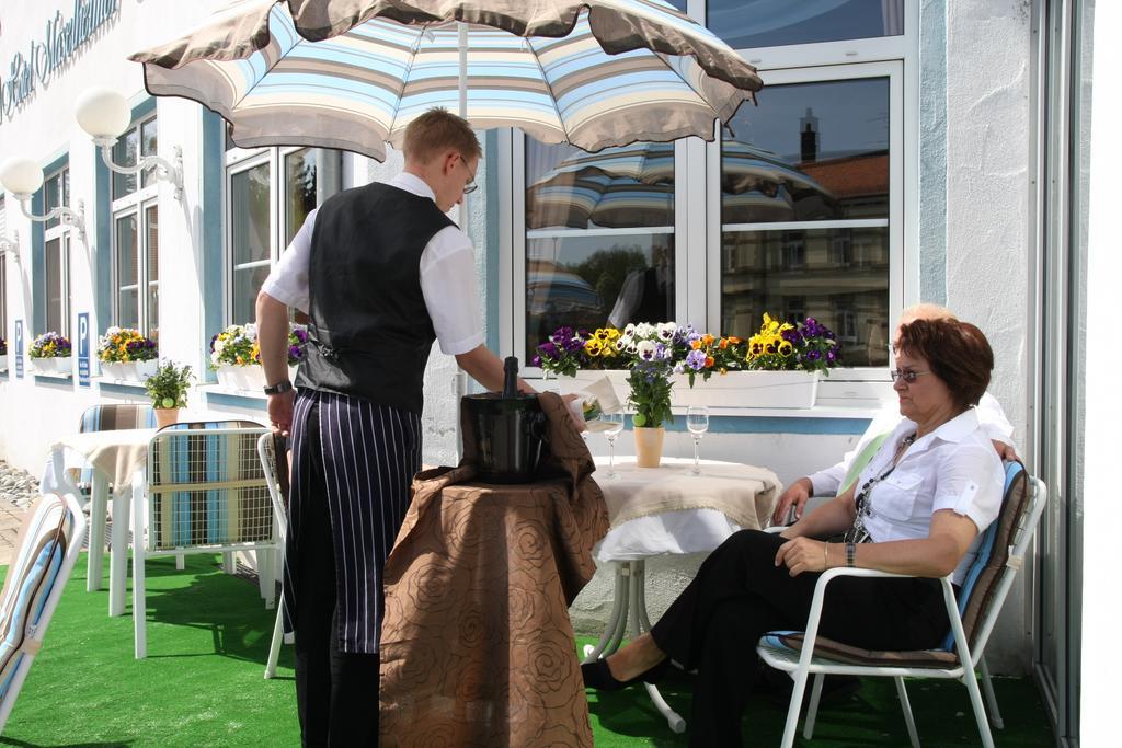 Garni Hotel Maselheimer Hof Bagian luar foto