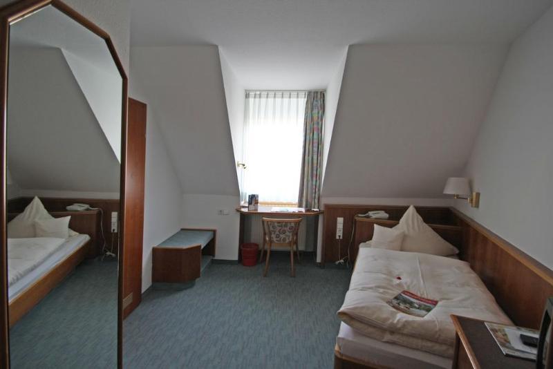 Garni Hotel Maselheimer Hof Bagian luar foto